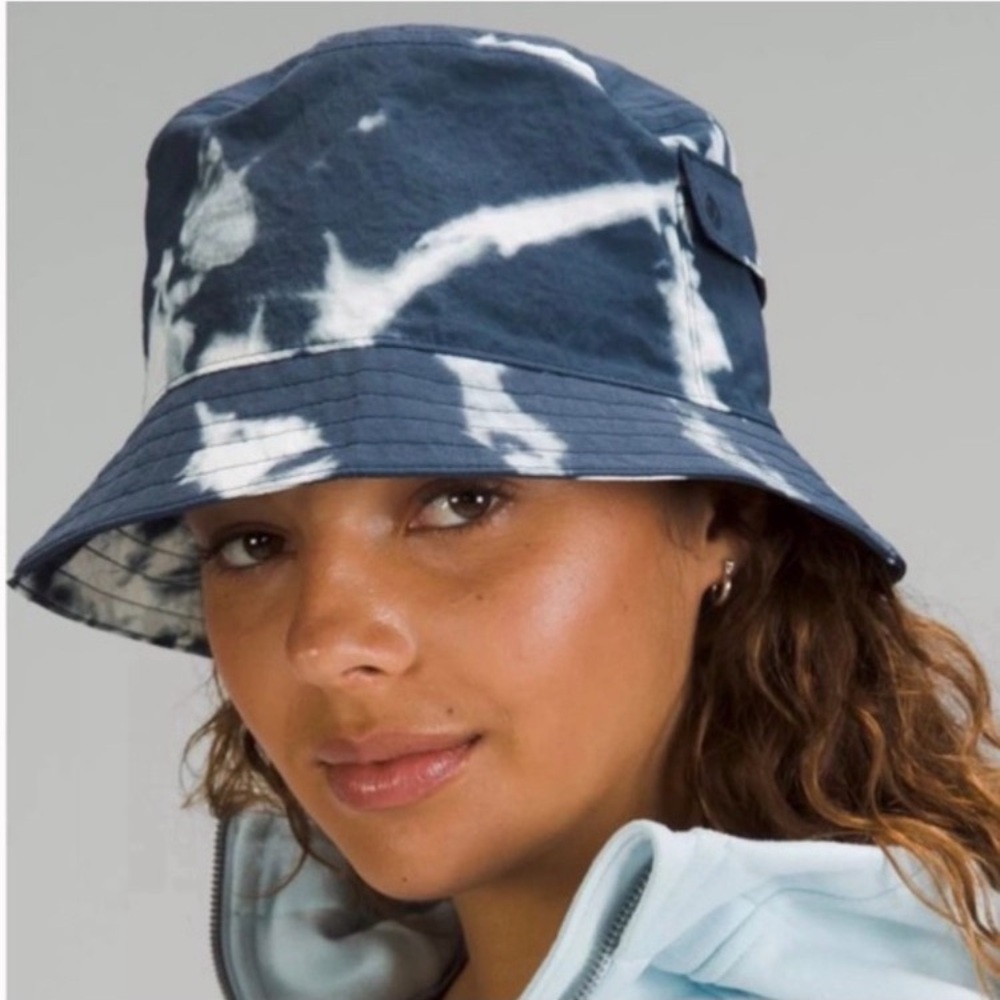 Lululemon Women's On My Level Bucket Hat with Pocket, marble blue, NWT